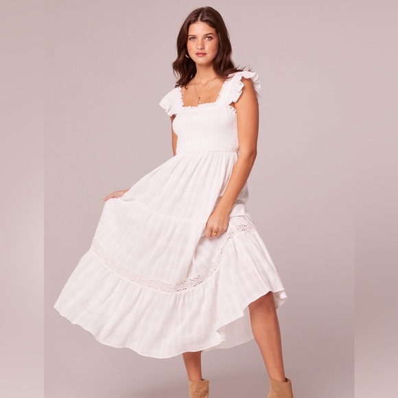 Band of Gypsies Dresses & Skirts - 01. BAND OF GYPSIES Odessa White Smocked Lace Midi Dress